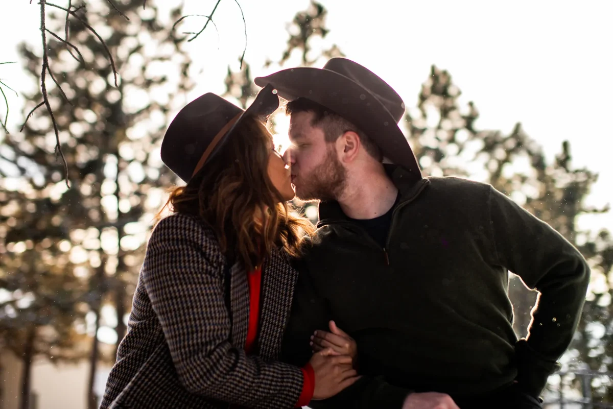 The way you look at each other.