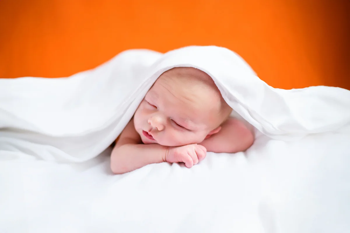 Newborn & maternity portrait by A & K Photography