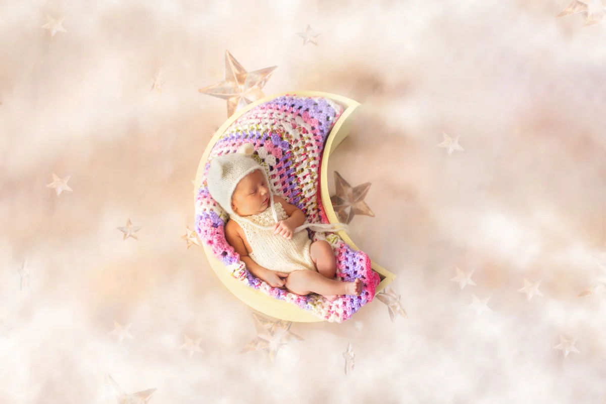 Newborn & maternity portrait by A & K Photography