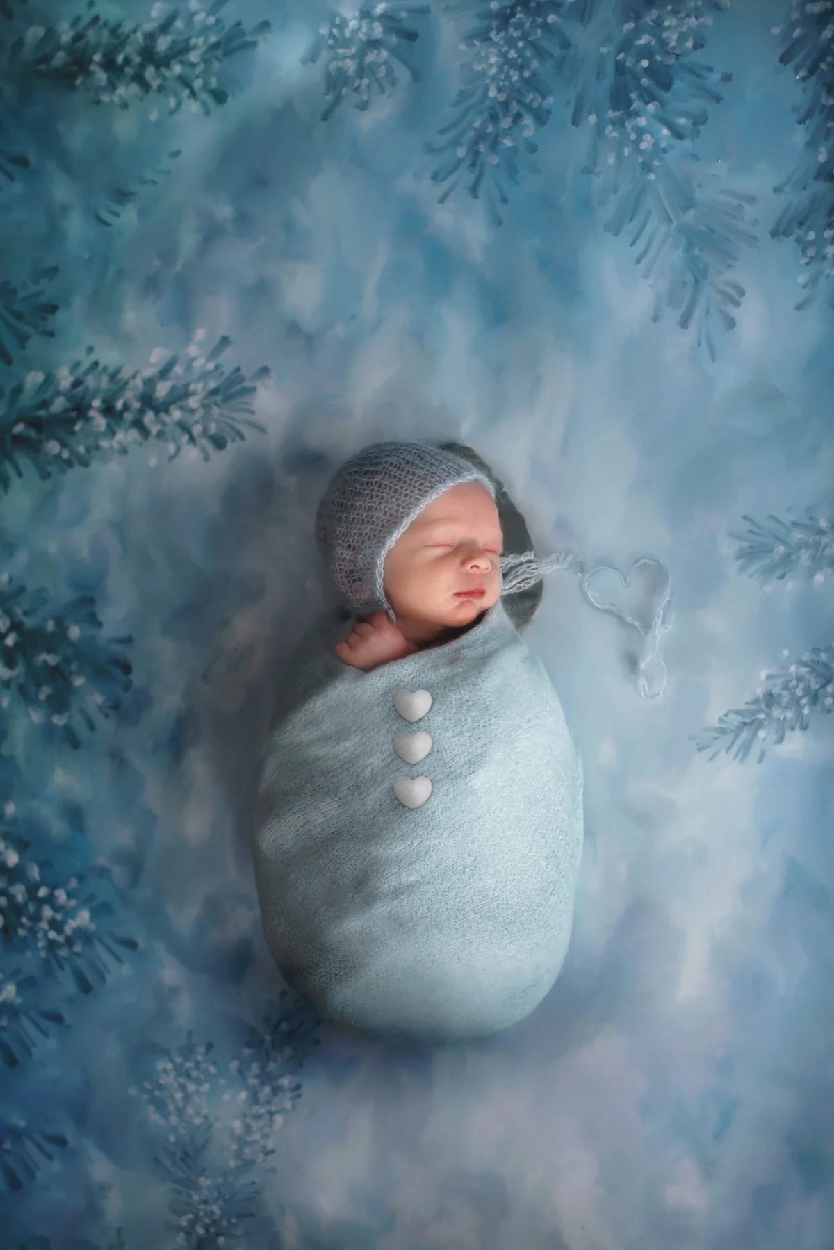 Newborn & maternity portrait by A & K Photography